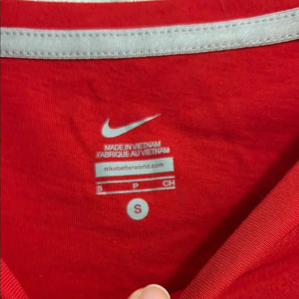 Nike Women’s UGA Shirt